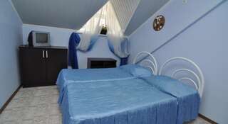 Гостиница Larisa Витязево Двухместный номер с 2 отдельными кроватями-1